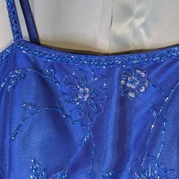 Prom Dress - Long Blue Ombre Dress with flower design - Picture 8 of 8